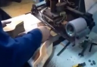 Ejemplo de funcionamiento de una máquina de timbrar y grabar plantillas.