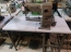 Maquina de coser de brazo y triple arrastre YAKUMO 381BL 