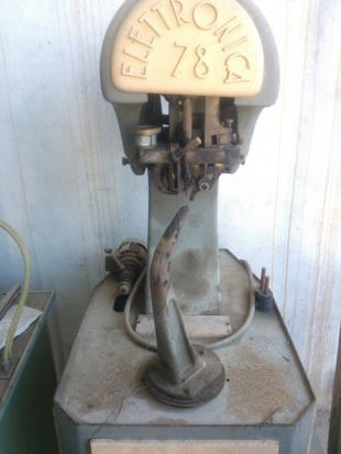 Máquina de Coser Pisos Elec78 