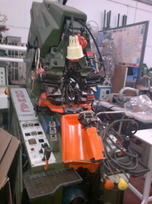 MAQUINA MONTAR PUNTAS C.G. 2 