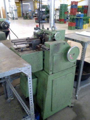 Máquina rebajar talonetas automática 