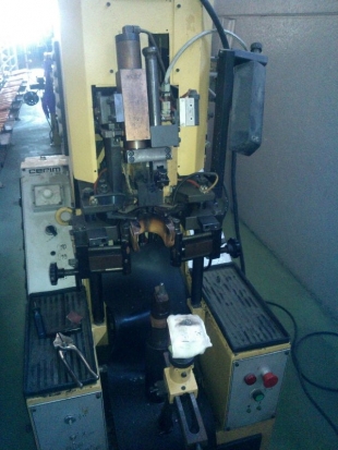 Máquina Montar Talones 