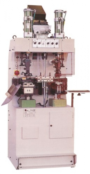 MÁQUINA DE CLAVAR  Mod. 940/D - 940/U - 950 
