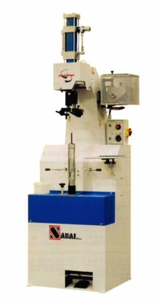 MÁQUINA PARA FIJAR TACONES Y MÁQUINA ATORNILLADORA Mod. 77F 