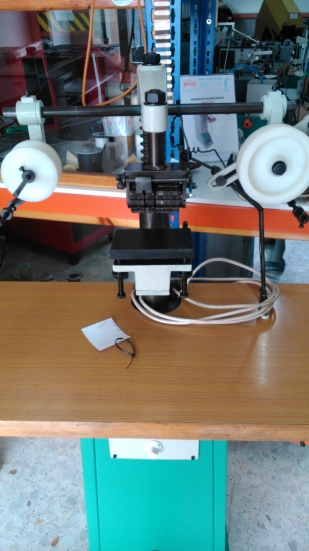 Máquina de Timbrar y Grabar CORC1 