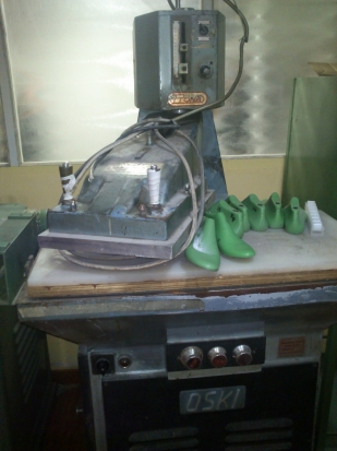 Máquina de  troquelar 