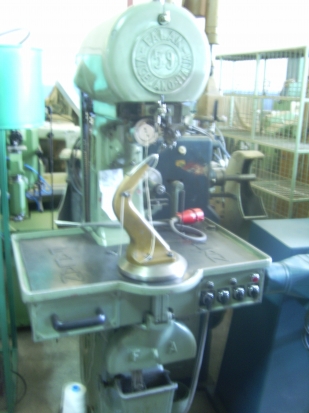 Maquina coser pisos Falan 59 