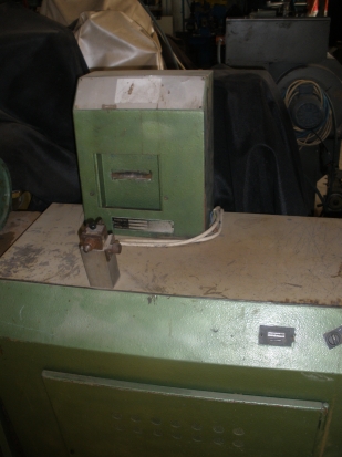 Máquina para poner cambrillones 
