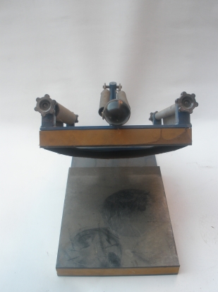 Máquina de figurar manual 