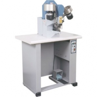 Máquina para poner gancho J388 