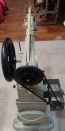 Maquina de coser zapatera de brazo largo de la marca GLOBAL, con bancada y motor Maquina de coser zapatera de brazo largo de la marca GLOBAL, con bancada y motor