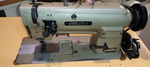 Maquina de coser plana de triple arrastre 2 agujas y canilla super grande, marca SIRUBA DBE-325. Maquina de coser plana de triple arrastre 2 agujas y canilla super grande, marca SIRUBA DBE-325.